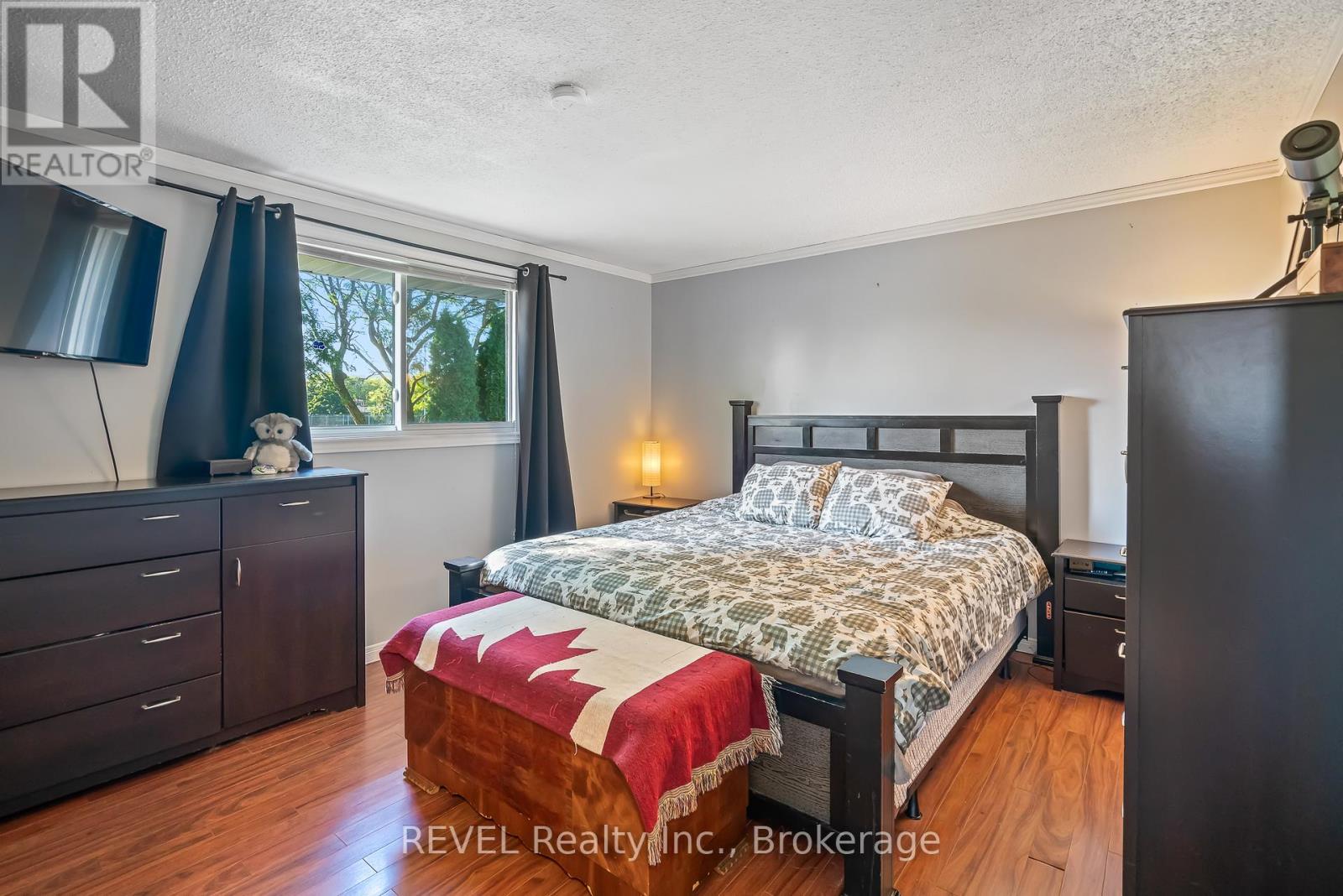 12 Silverdale Drive, St. Catharines, Ontario  L2M 3N1 - Photo 28 - X12439514