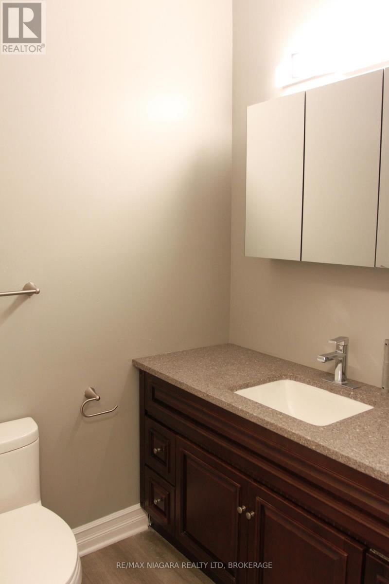 21 Wintemute Street, Fort Erie, Ontario  L2A 3N9 - Photo 15 - X12439523