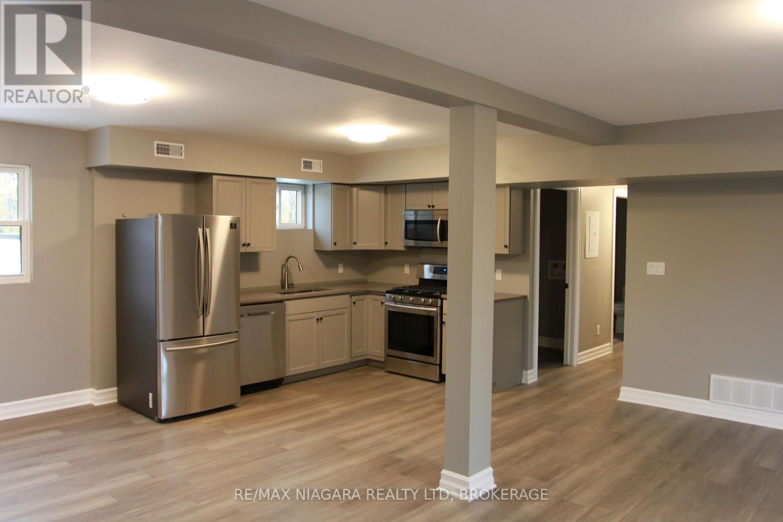 21 Wintemute Street, Fort Erie, Ontario  L2A 3N9 - Photo 23 - X12439523