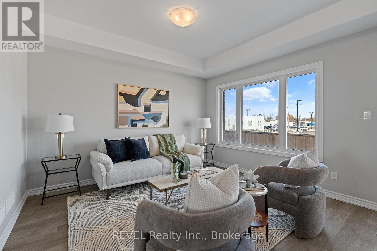 210 Wellandvale Drive, Welland, Ontario  L3C 7C7 - Photo 13 - X12440227