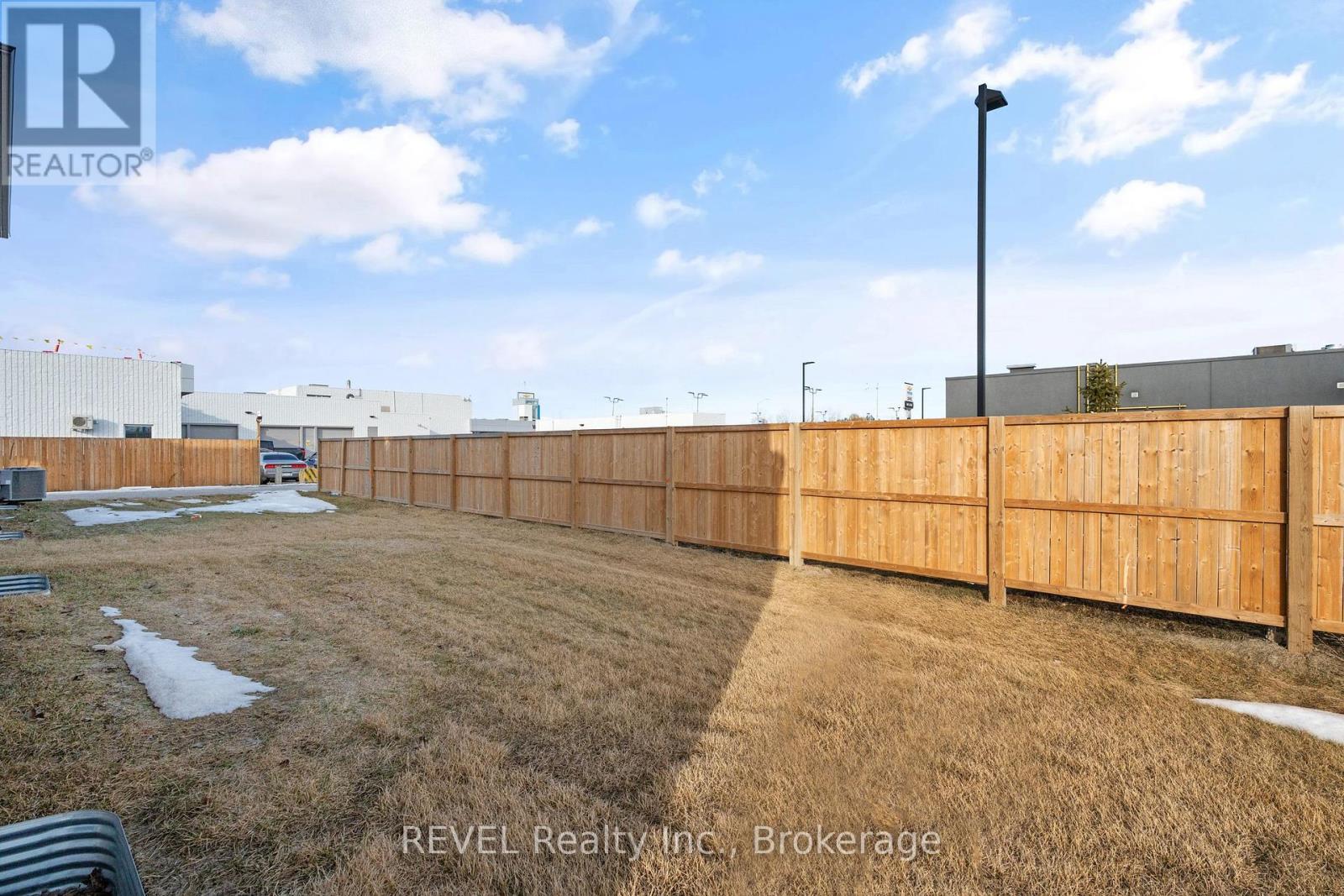 210 Wellandvale Drive, Welland, Ontario  L3C 7C7 - Photo 33 - X12440227