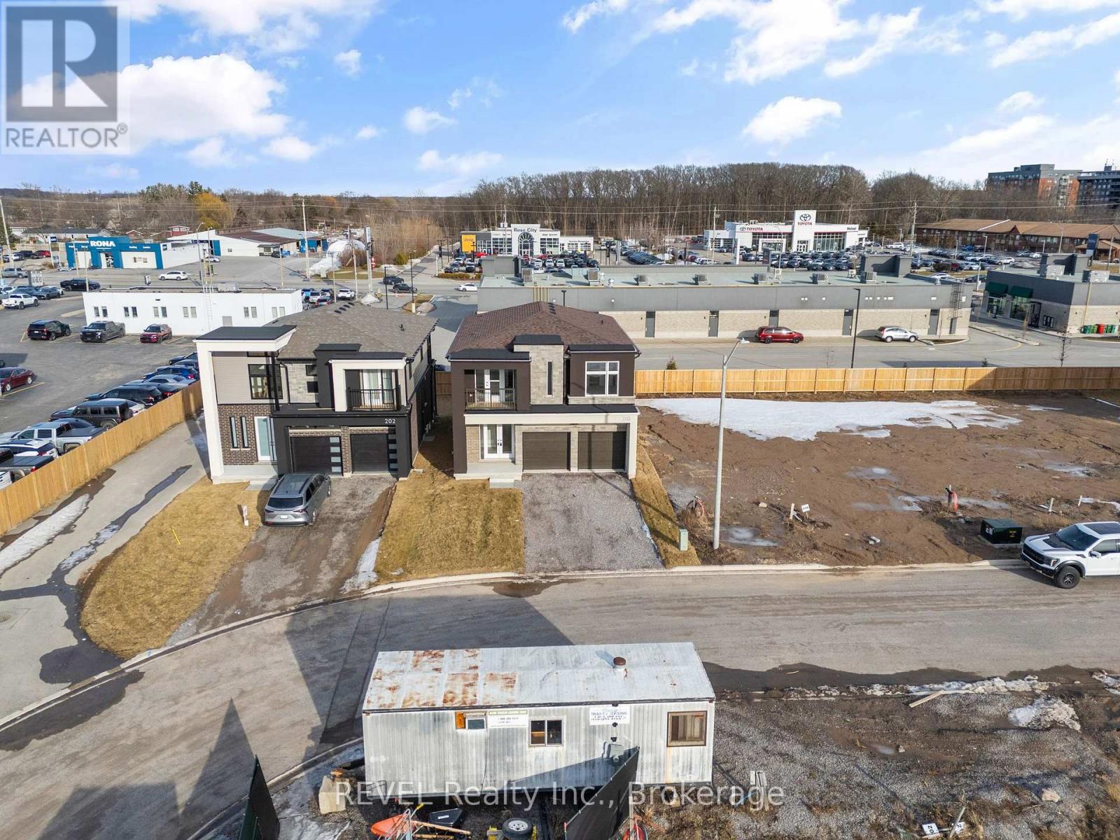 210 Wellandvale Drive, Welland, Ontario  L3C 7C7 - Photo 35 - X12440227