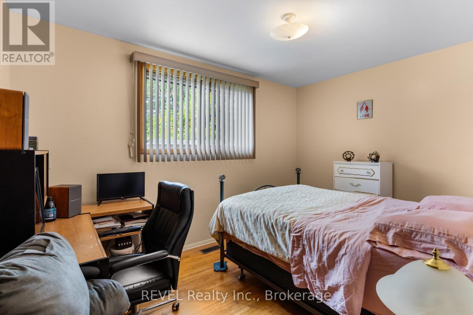 6256 Johnson Drive, Niagara Falls, Ontario  L2J 3J5 - Photo 13 - X12440484