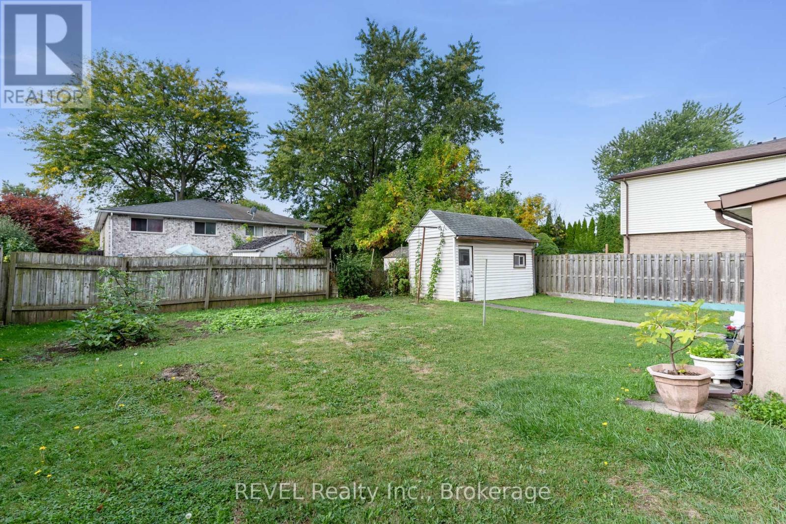 6256 Johnson Drive, Niagara Falls, Ontario  L2J 3J5 - Photo 24 - X12440484