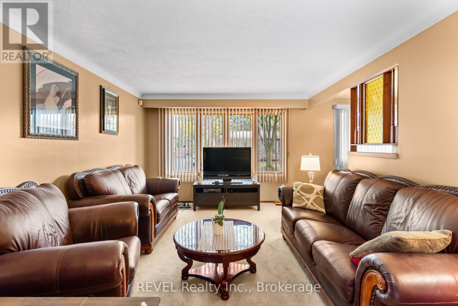 6256 Johnson Drive, Niagara Falls, Ontario  L2J 3J5 - Photo 4 - X12440484