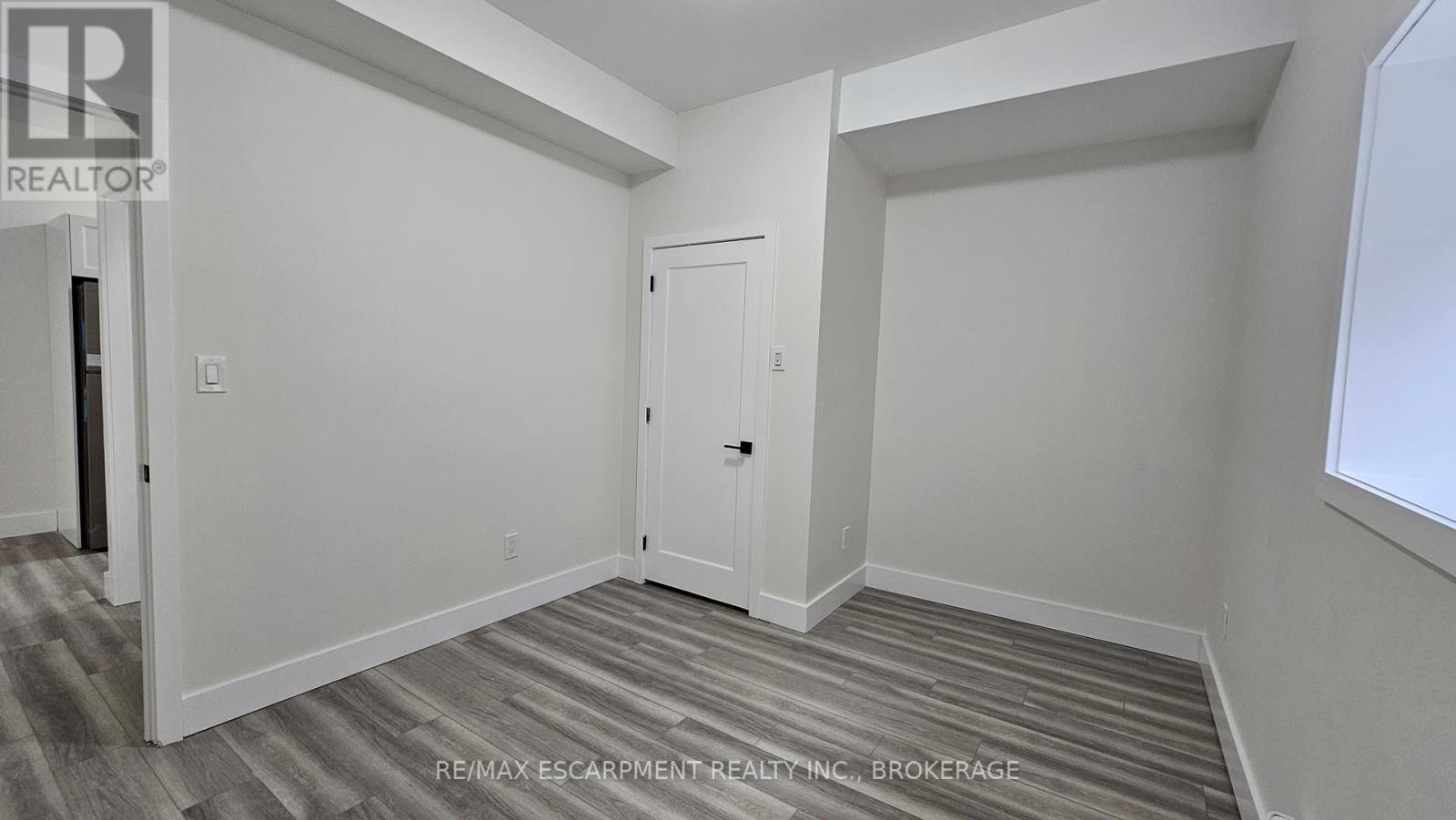 363 Front Street, Belleville, Ontario  K8N 2Z9 - Photo 9 - X12440543