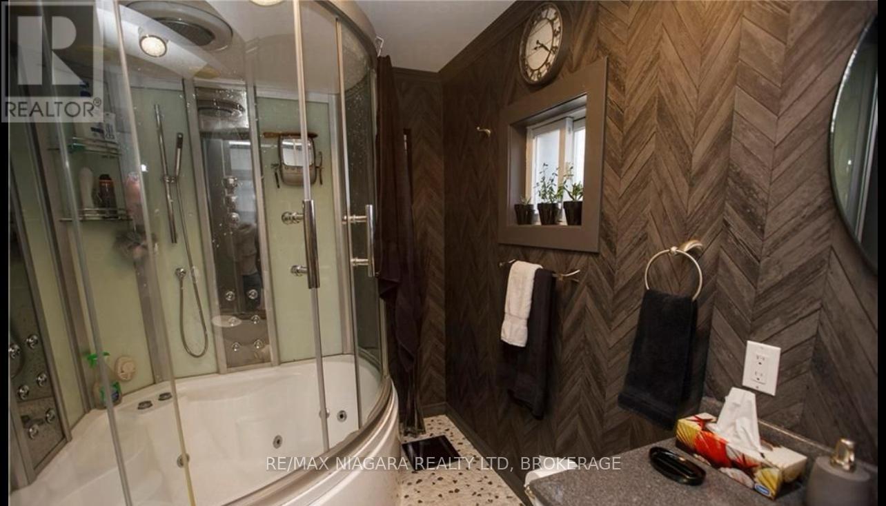 4020 Erie Road, Fort Erie, Ontario  L0S 1B0 - Photo 14 - X12440834