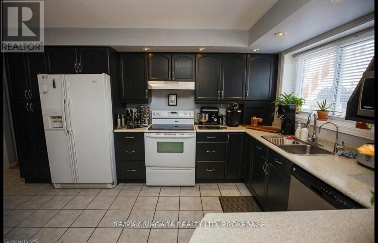 4020 Erie Road, Fort Erie, Ontario  L0S 1B0 - Photo 19 - X12440834