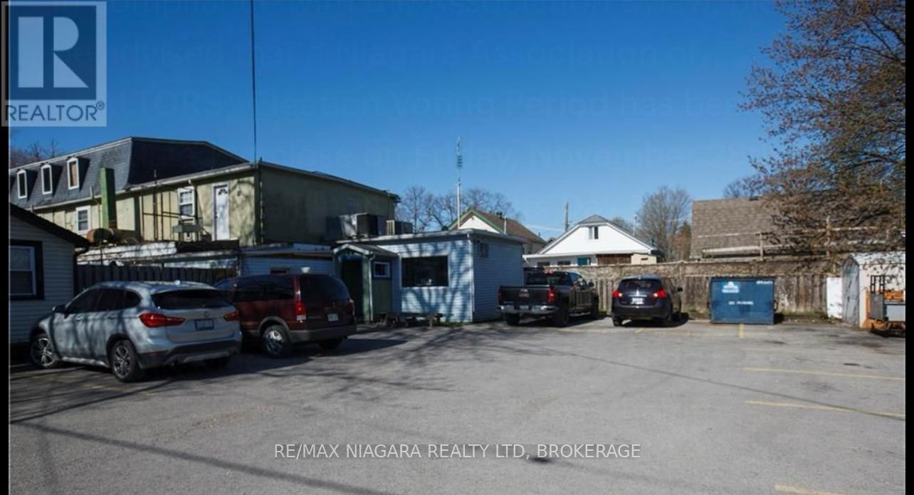 4020 Erie Road, Fort Erie, Ontario  L0S 1B0 - Photo 3 - X12440834