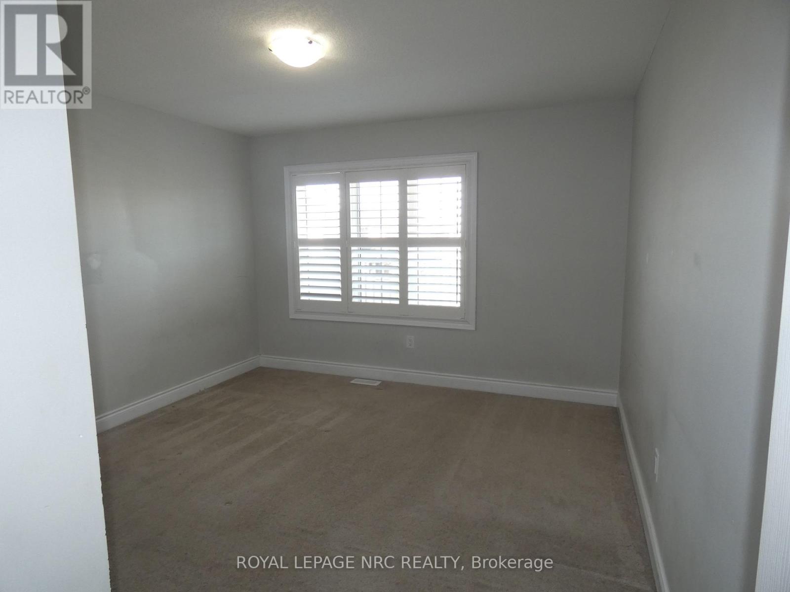 7857 Sassafras Trail, Niagara Falls, Ontario  L2H 0N6 - Photo 18 - X12441316