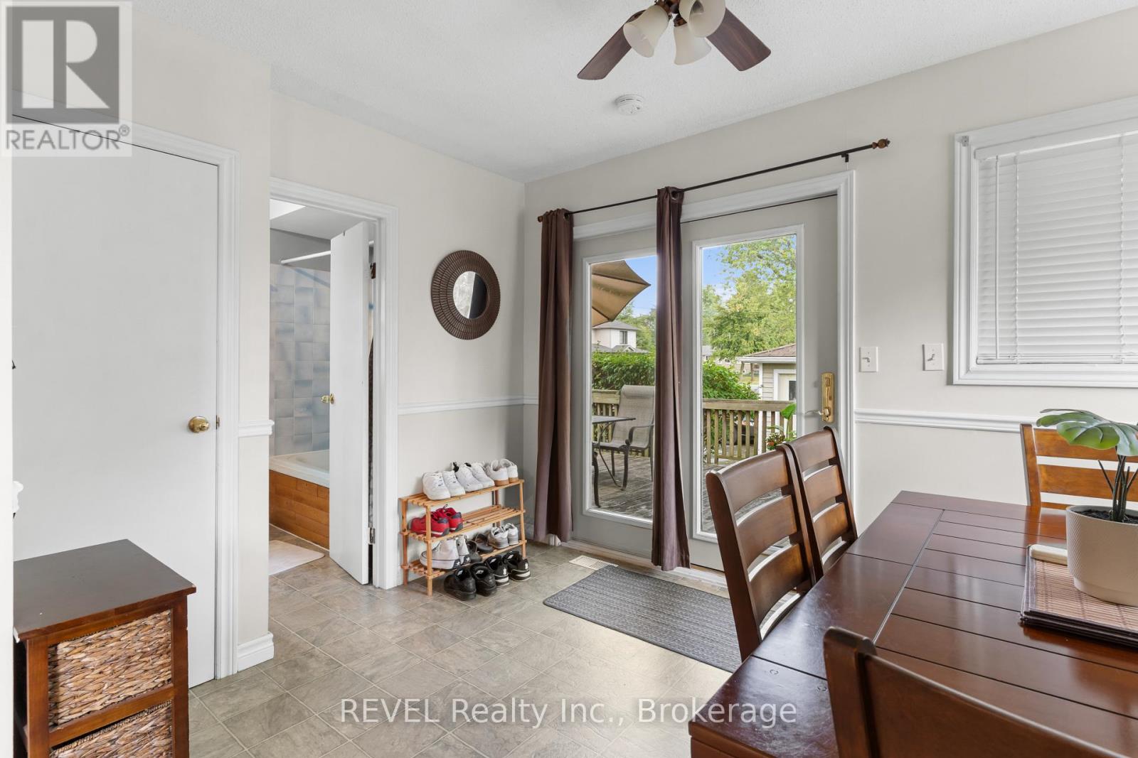 32 Bay Avenue, Welland, Ontario  L3B 3G6 - Photo 13 - X12441570