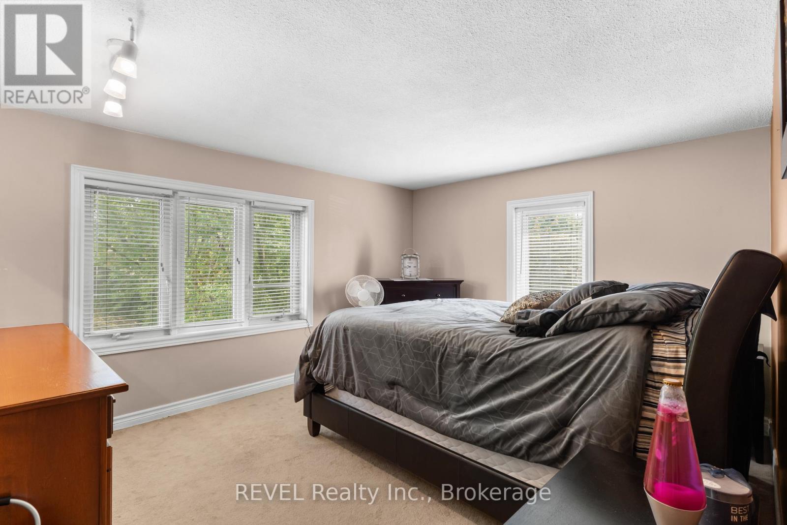 32 Bay Avenue, Welland, Ontario  L3B 3G6 - Photo 18 - X12441570