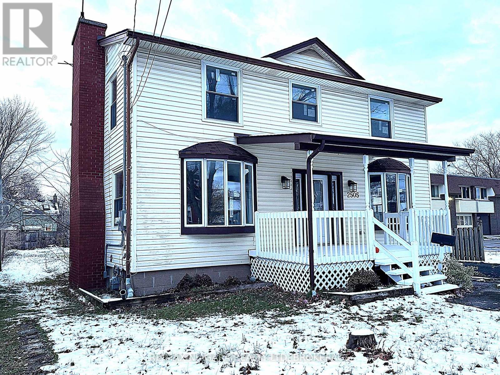 2505 Stevensville Road, Fort Erie, Ontario  L0S 1S0 - Photo 2 - X12442032