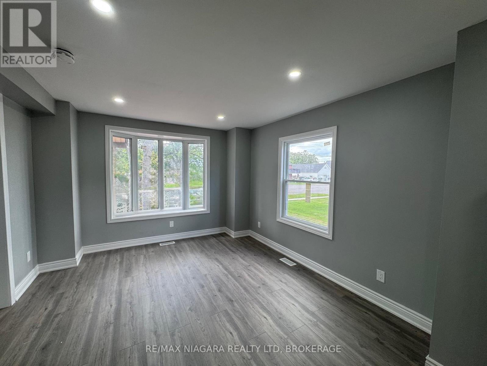 2505 Stevensville Road, Fort Erie, Ontario  L0S 1S0 - Photo 21 - X12442032