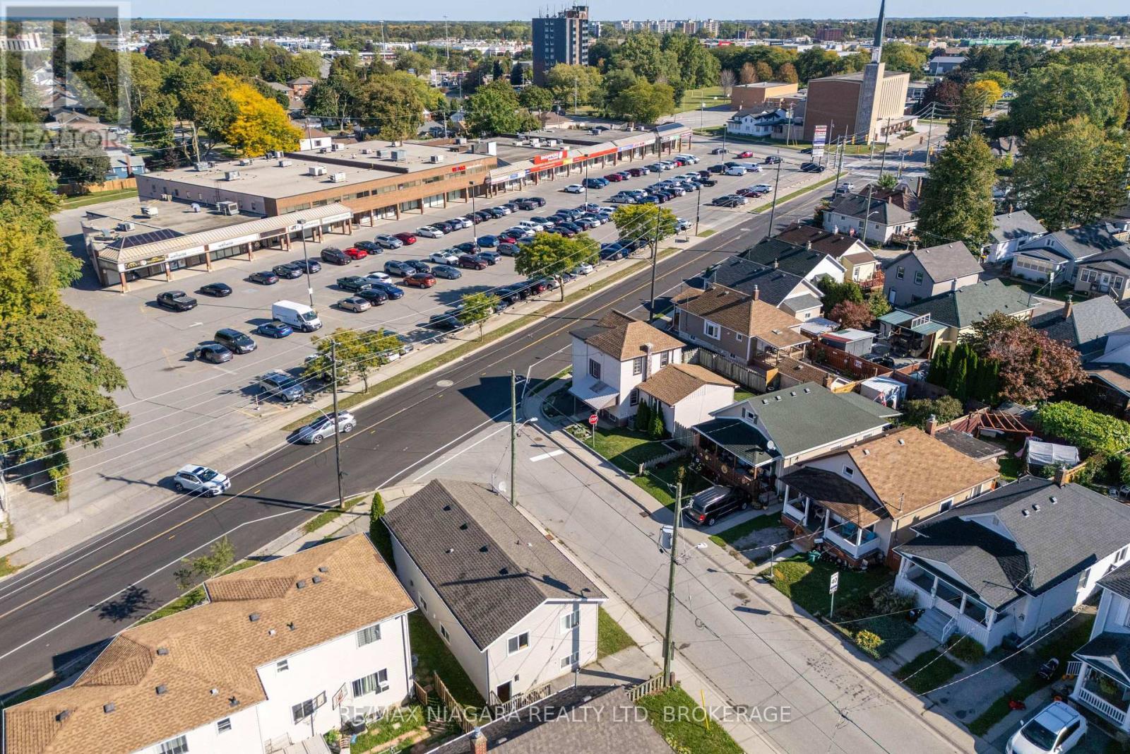 138 Carlton Street, St. Catharines, Ontario  L2R 7S6 - Photo 19 - X12442217