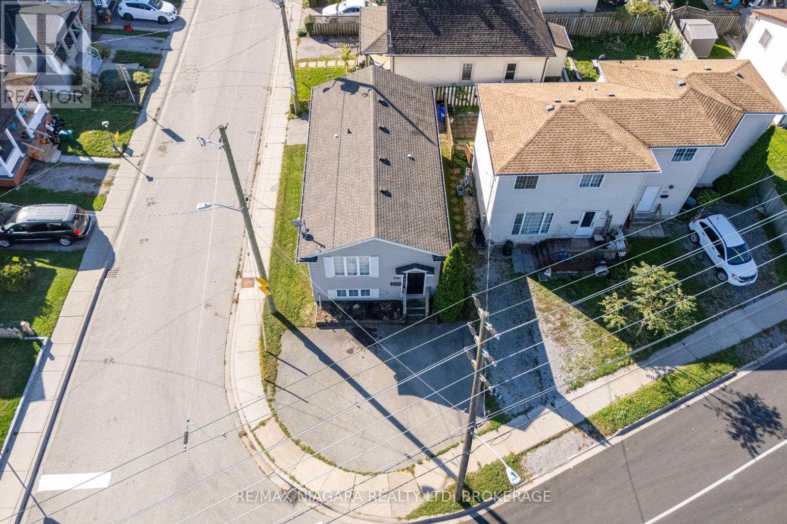 138 Carlton Street, St. Catharines, Ontario  L2R 7S6 - Photo 21 - X12442217