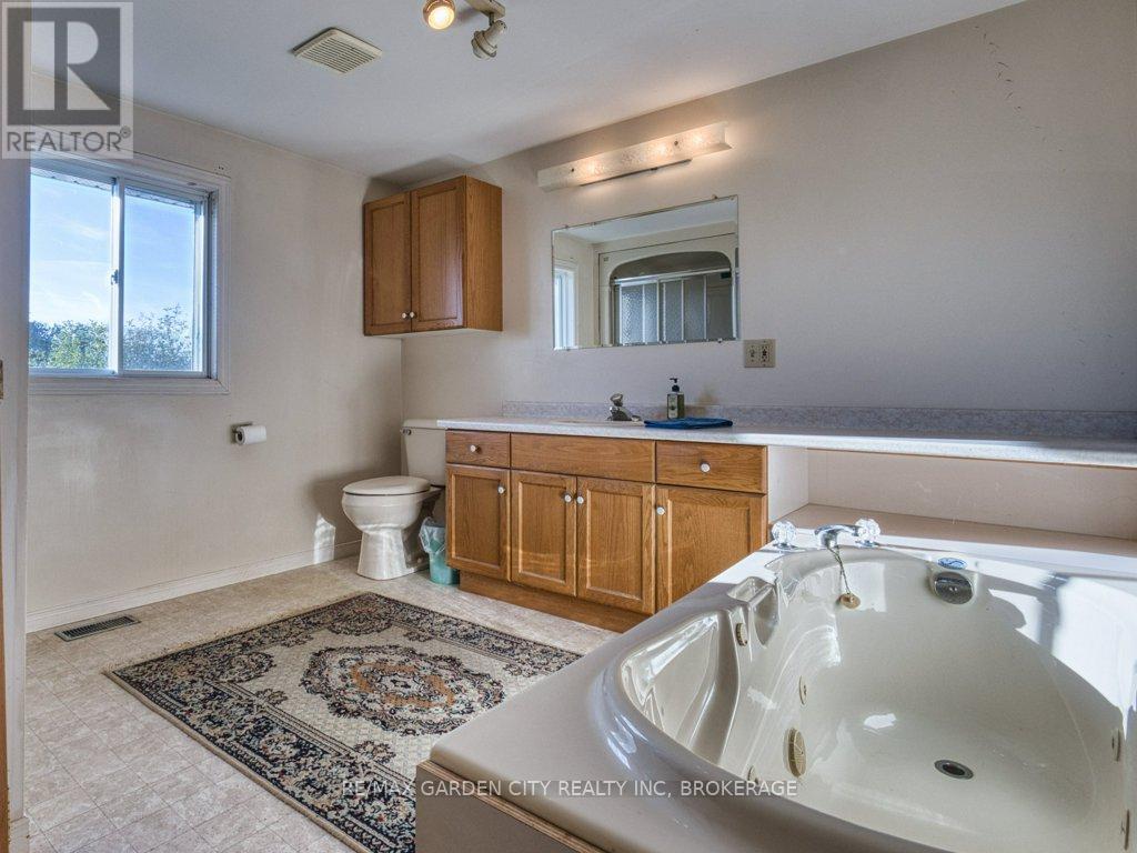 3814 Eleventh Street, Lincoln, Ontario  L0R 1S0 - Photo 25 - X12442293