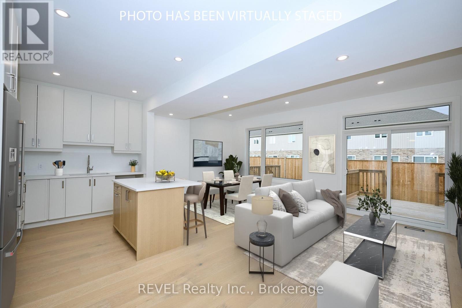 7429 Matteo Drive, Niagara Falls, Ontario  L2H 3T3 - Photo 11 - X12443876