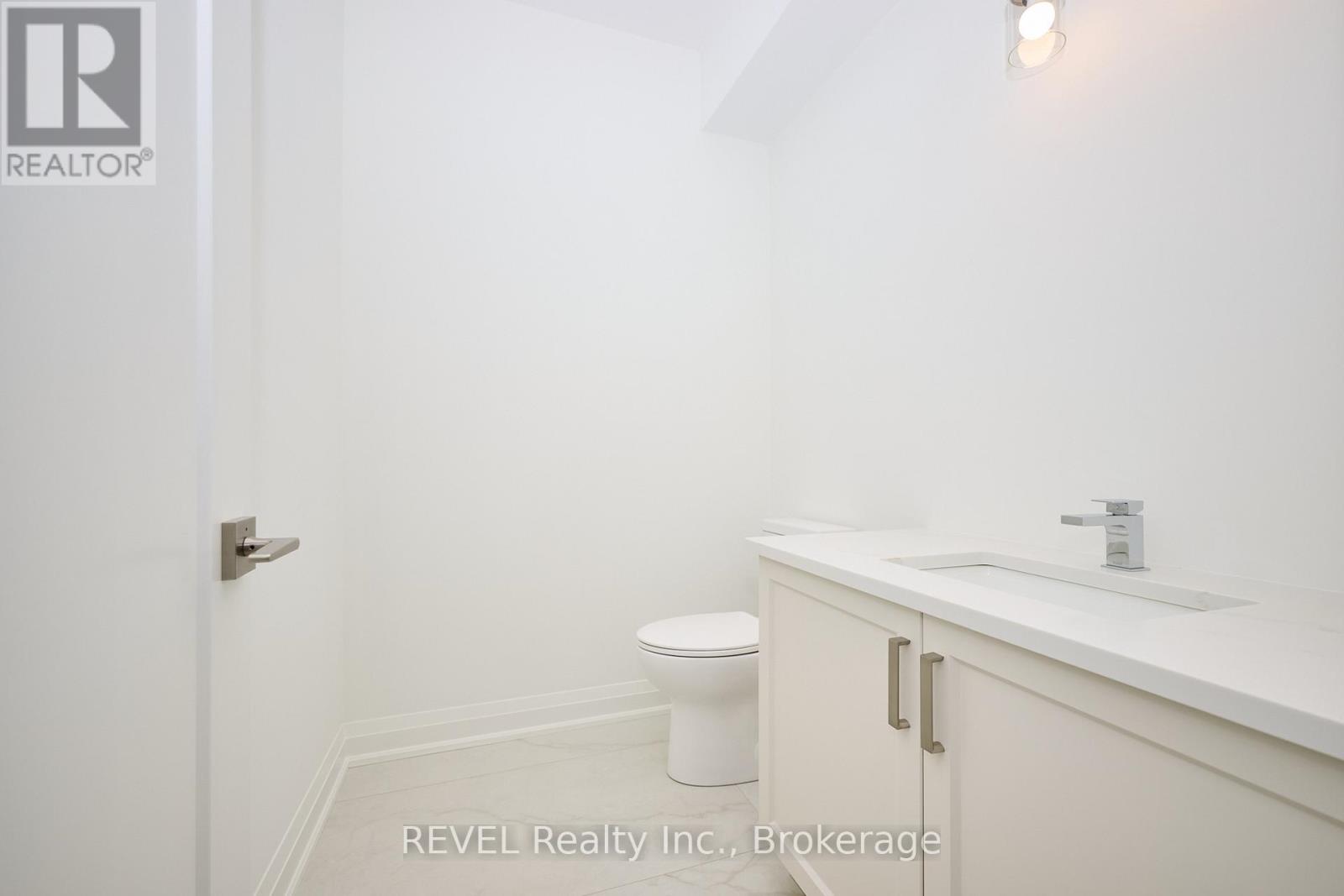 7429 Matteo Drive, Niagara Falls, Ontario  L2H 3T3 - Photo 14 - X12443876