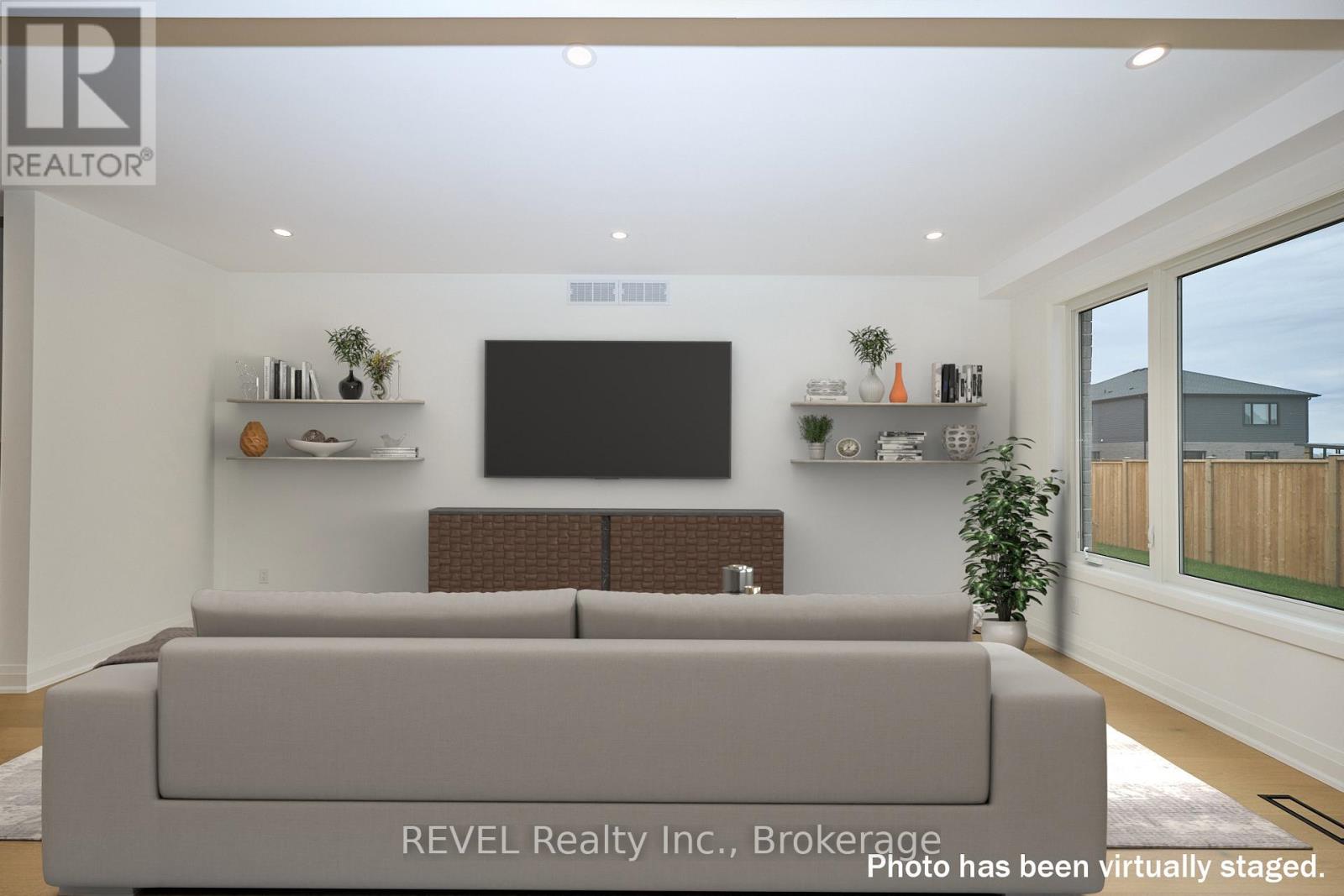 7437 Matteo Drive, Niagara Falls, Ontario  L2H 3T3 - Photo 12 - X12443954