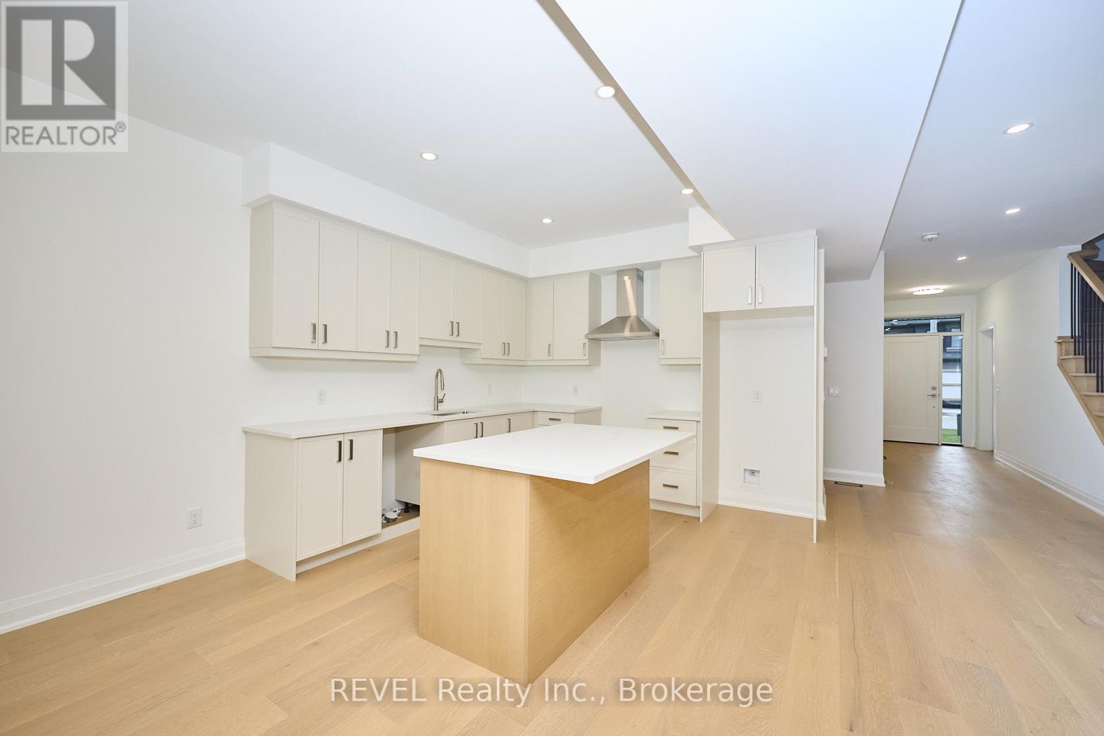 7437 Matteo Drive, Niagara Falls, Ontario  L2H 3T3 - Photo 14 - X12443954