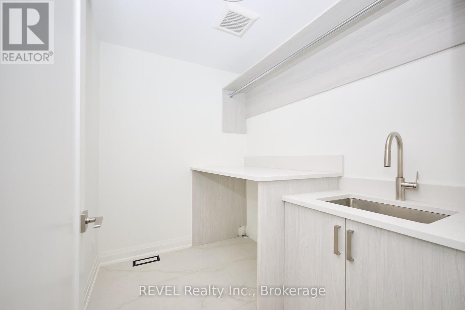 7437 Matteo Drive, Niagara Falls, Ontario  L2H 3T3 - Photo 22 - X12443954