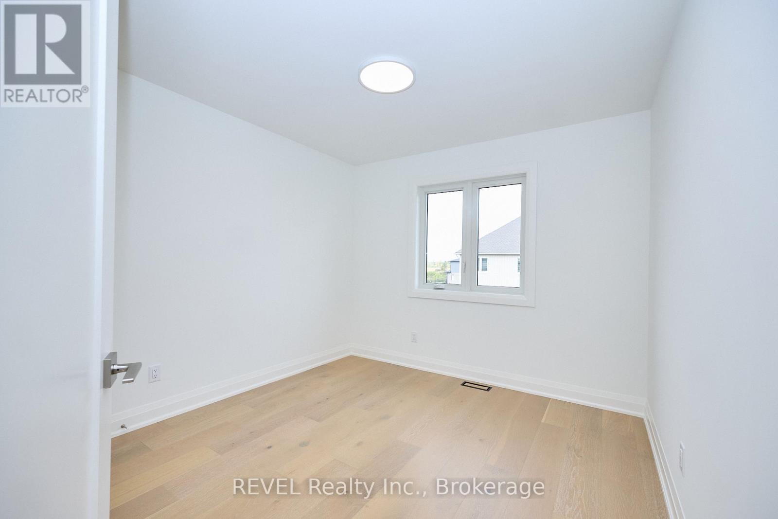 7445 Matteo Drive, Niagara Falls, Ontario  L2H 3T3 - Photo 20 - X12444001