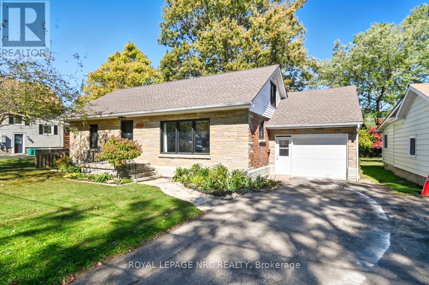 3754 HIGHLAND DRIVE, Fort Erie, Ontario