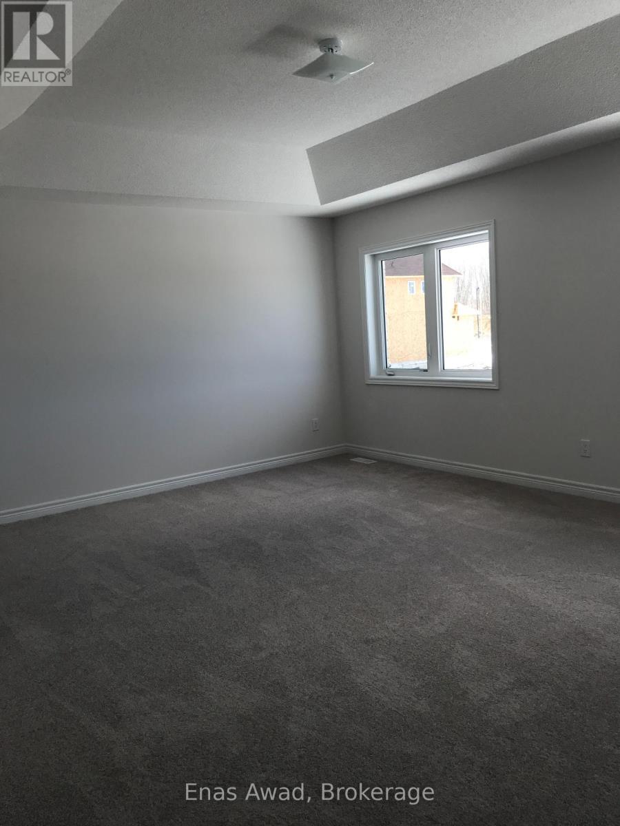 968 Green Street, Innisfil, Ontario  L0L 1W0 - Photo 11 - N12445132