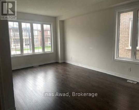 968 Green Street, Innisfil, Ontario  L0L 1W0 - Photo 12 - N12445132