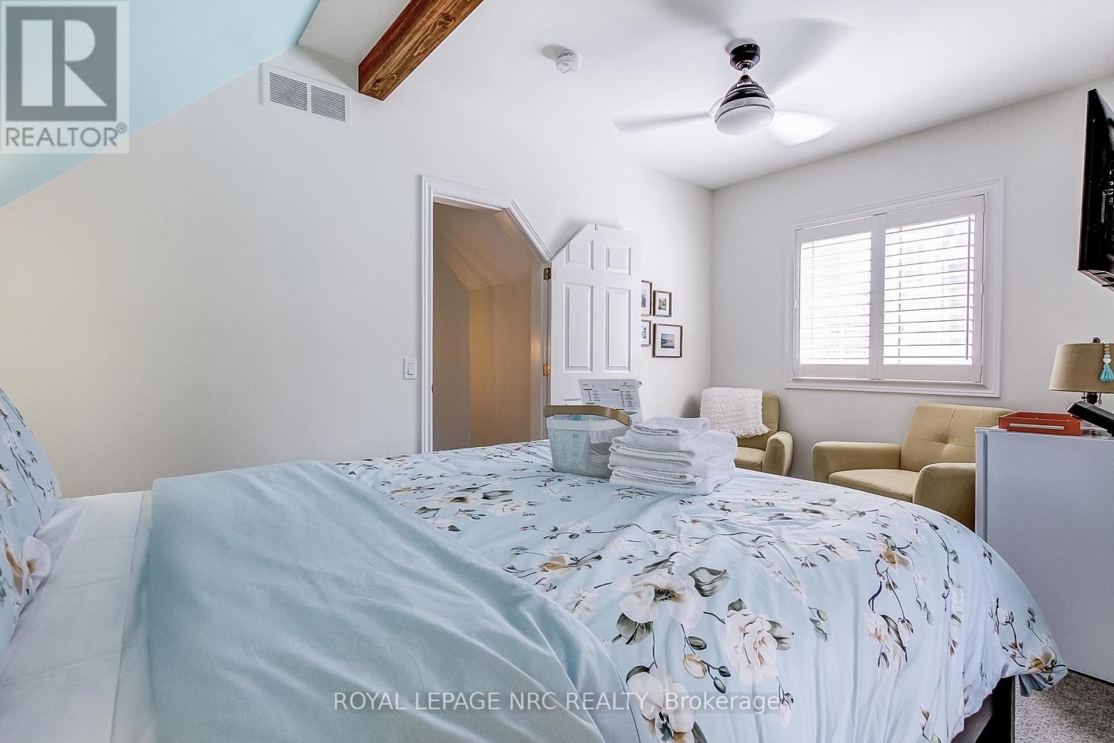 330 Gate Street, Niagara-On-The-Lake, Ontario  L0S 1J0 - Photo 23 - X12445194