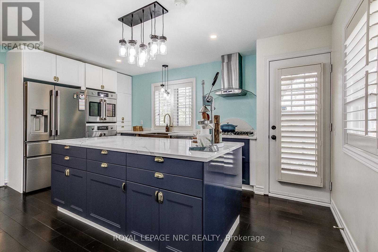 330 Gate Street, Niagara-On-The-Lake, Ontario  L0S 1J0 - Photo 5 - X12445194