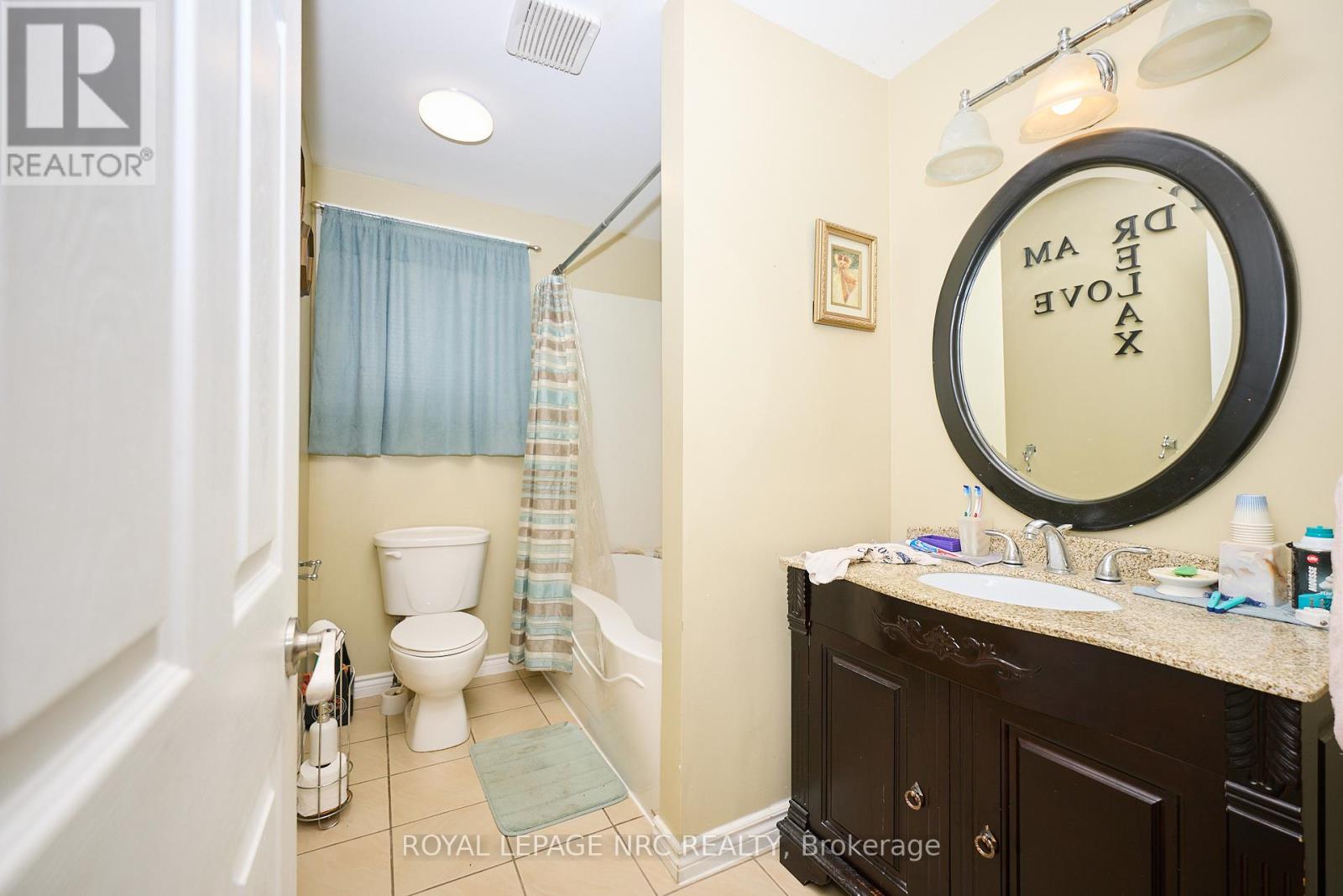 320 Morningstar Street, Welland, Ontario  L3B 5B3 - Photo 20 - X12445284