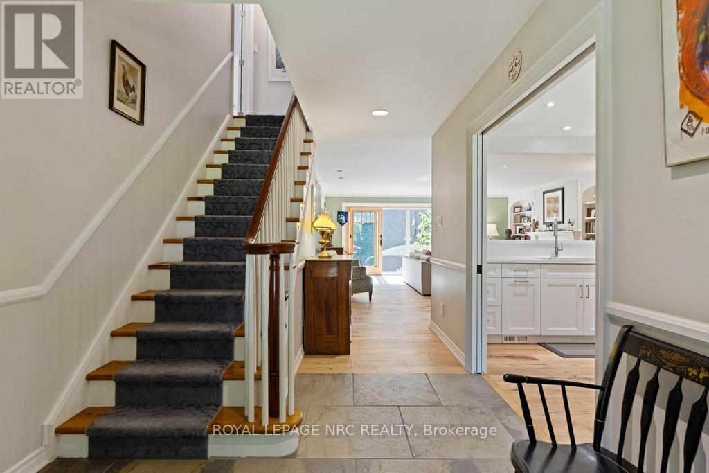 7 Christopher Street, Niagara-On-The-Lake, Ontario  L0S 1J0 - Photo 10 - X12445970