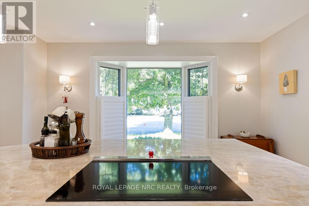 7 Christopher Street, Niagara-On-The-Lake, Ontario  L0S 1J0 - Photo 12 - X12445970