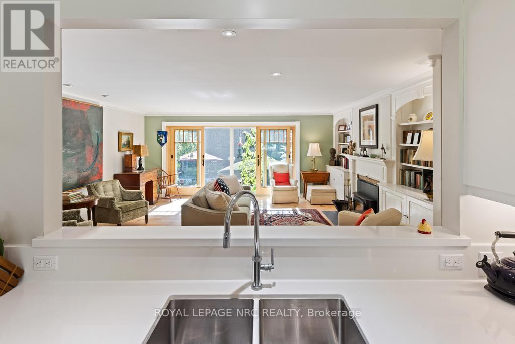 7 Christopher Street, Niagara-On-The-Lake, Ontario  L0S 1J0 - Photo 13 - X12445970