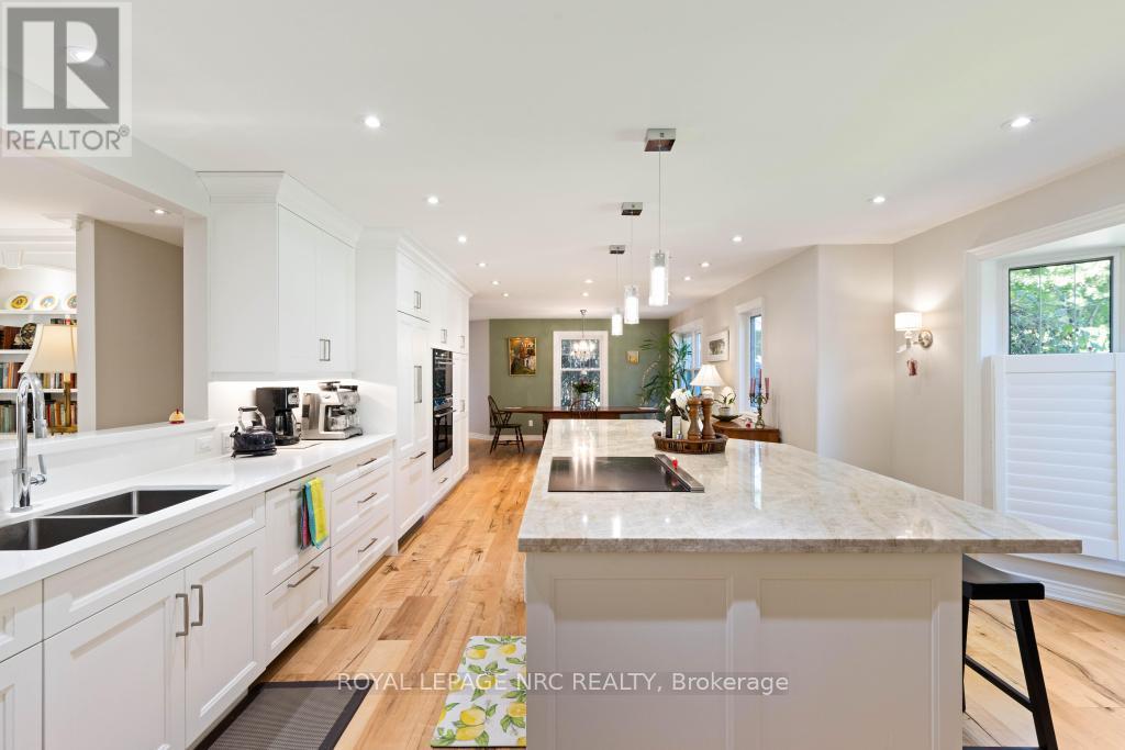 7 Christopher Street, Niagara-On-The-Lake, Ontario  L0S 1J0 - Photo 14 - X12445970