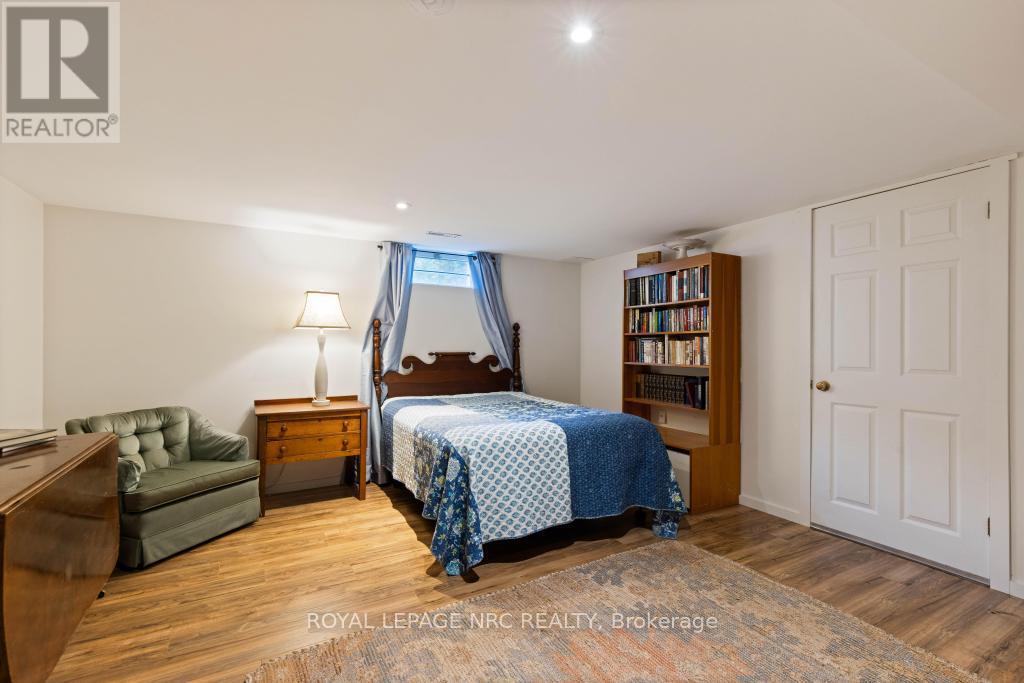 7 Christopher Street, Niagara-On-The-Lake, Ontario  L0S 1J0 - Photo 29 - X12445970