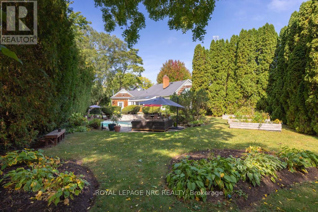 7 Christopher Street, Niagara-On-The-Lake, Ontario  L0S 1J0 - Photo 41 - X12445970