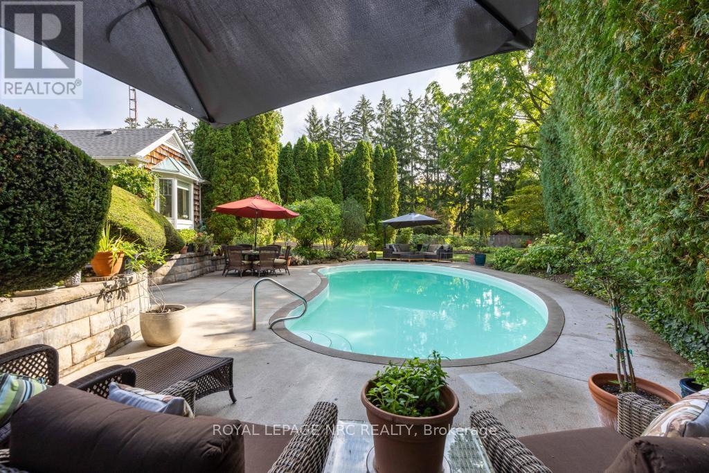 7 Christopher Street, Niagara-On-The-Lake, Ontario  L0S 1J0 - Photo 6 - X12445970