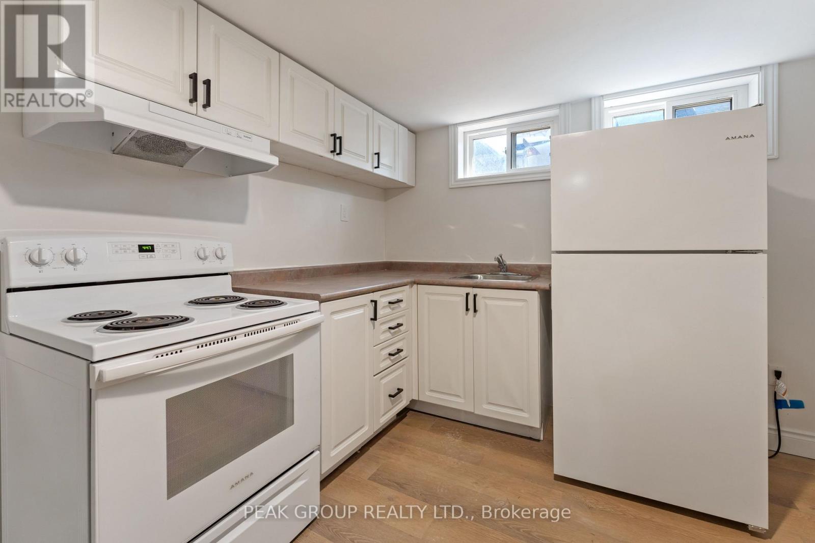 8816 Roosevelt Street, Niagara Falls, Ontario  L2G 7A2 - Photo 24 - X12446063