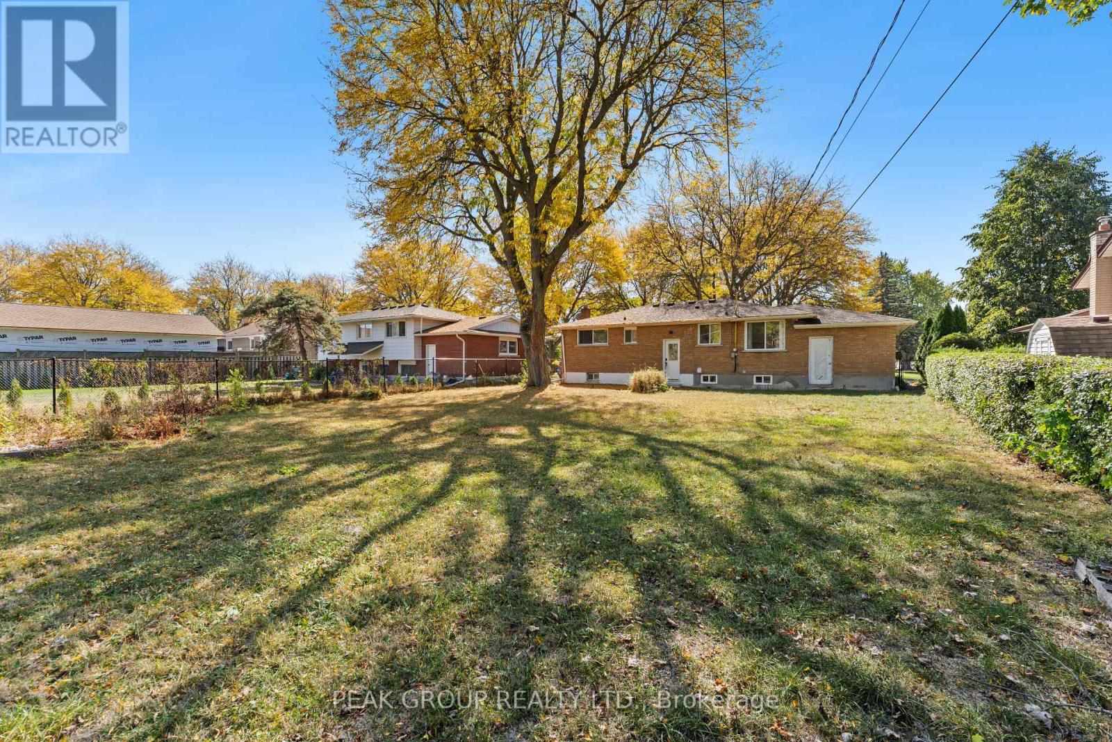 8816 Roosevelt Street, Niagara Falls, Ontario  L2G 7A2 - Photo 35 - X12446063