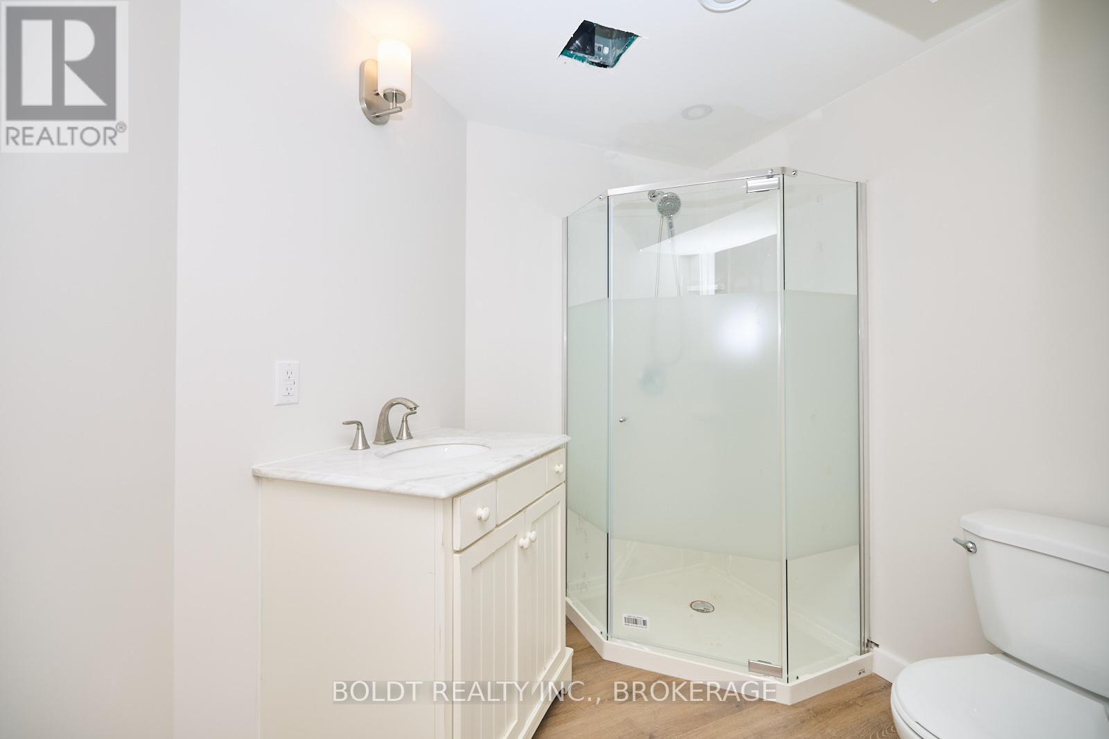 3305 Nineteenth Street, Lincoln, Ontario  L0R 1S0 - Photo 9 - X12446132