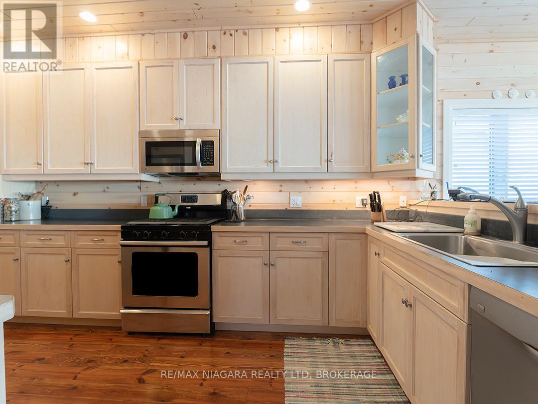12895 Old Lakeshore Road W, Wainfleet, Ontario  L0S 1V0 - Photo 14 - X12446231