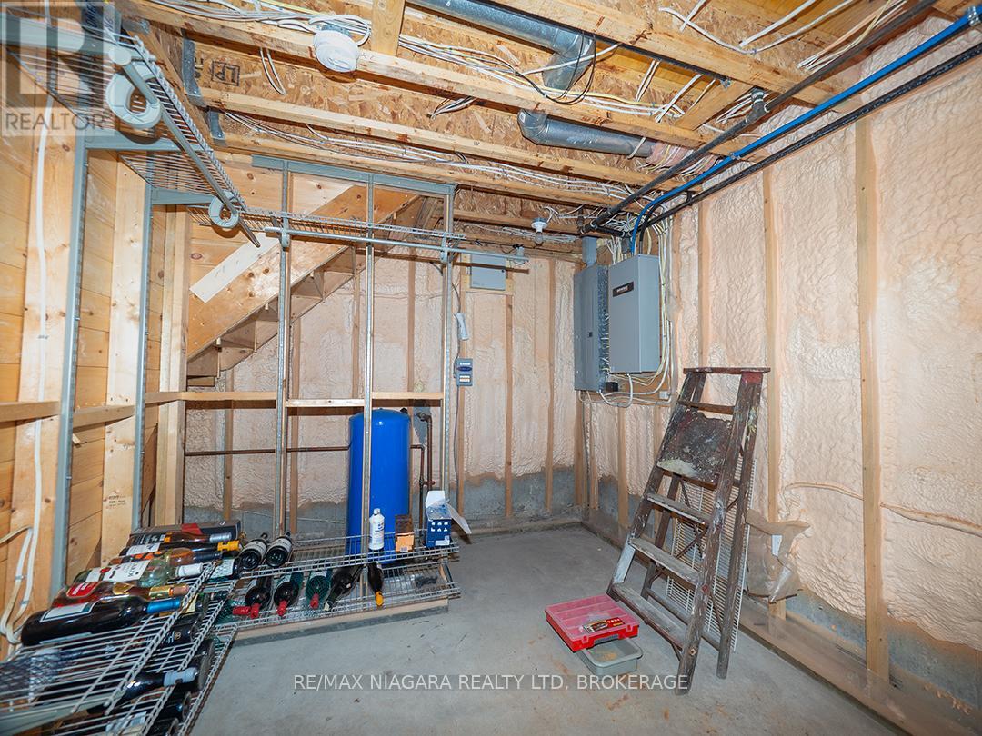 12895 Old Lakeshore Road W, Wainfleet, Ontario  L0S 1V0 - Photo 37 - X12446231