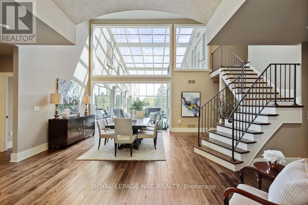 115 Riverdale Drive, St. Catharines, Ontario  L2R 4C1 - Photo 10 - X12446725