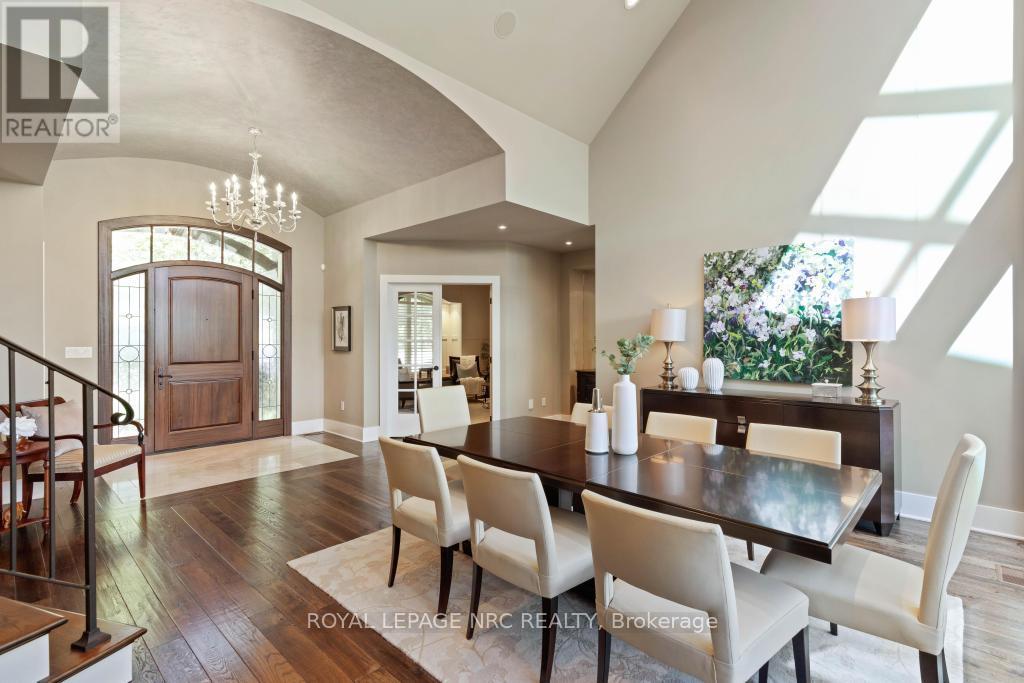 115 Riverdale Drive, St. Catharines, Ontario  L2R 4C1 - Photo 13 - X12446725