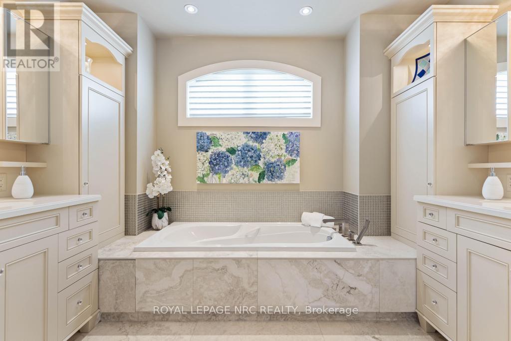 115 Riverdale Drive, St. Catharines, Ontario  L2R 4C1 - Photo 28 - X12446725