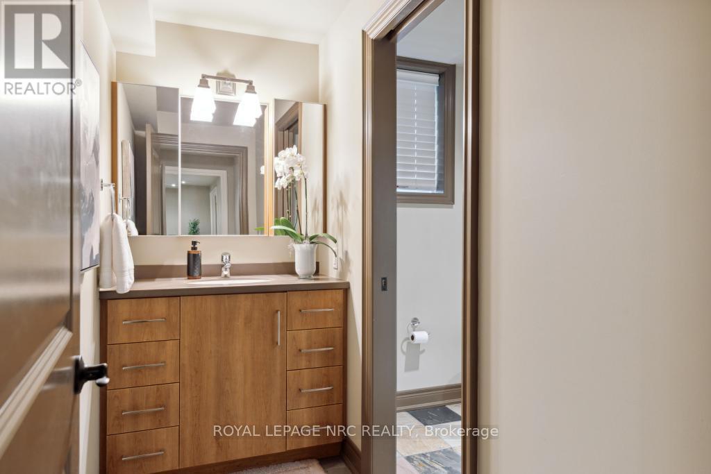 115 Riverdale Drive, St. Catharines, Ontario  L2R 4C1 - Photo 38 - X12446725