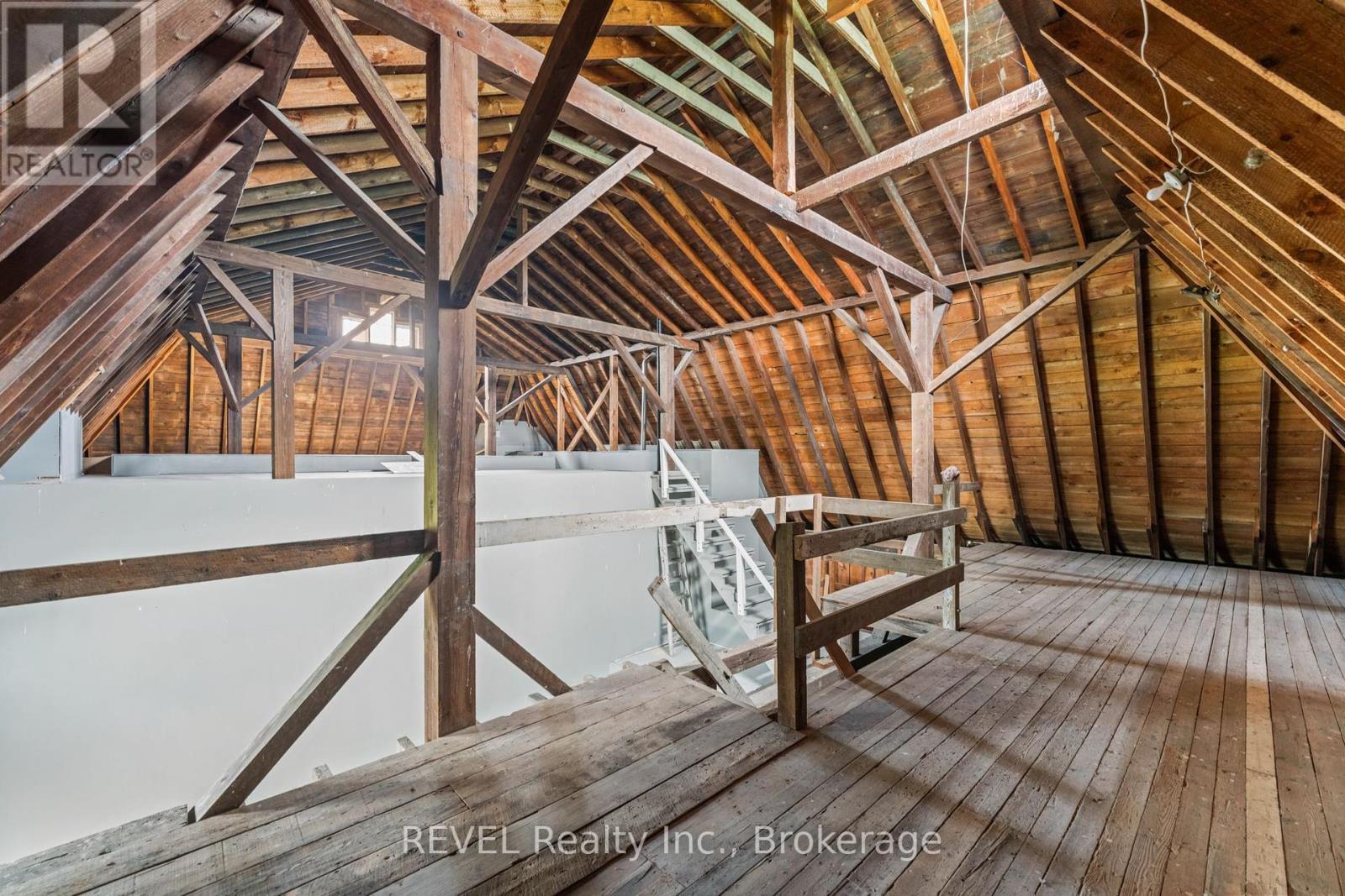 3111 Faywell Road, Thorold, Ontario  L0S 1E6 - Photo 37 - X12446998